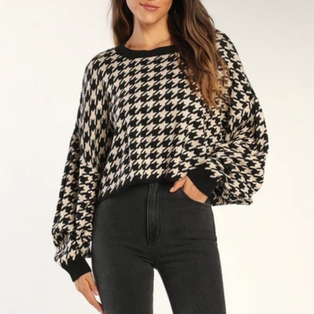 Lulu's Black and Cream Houndstooth Sweater